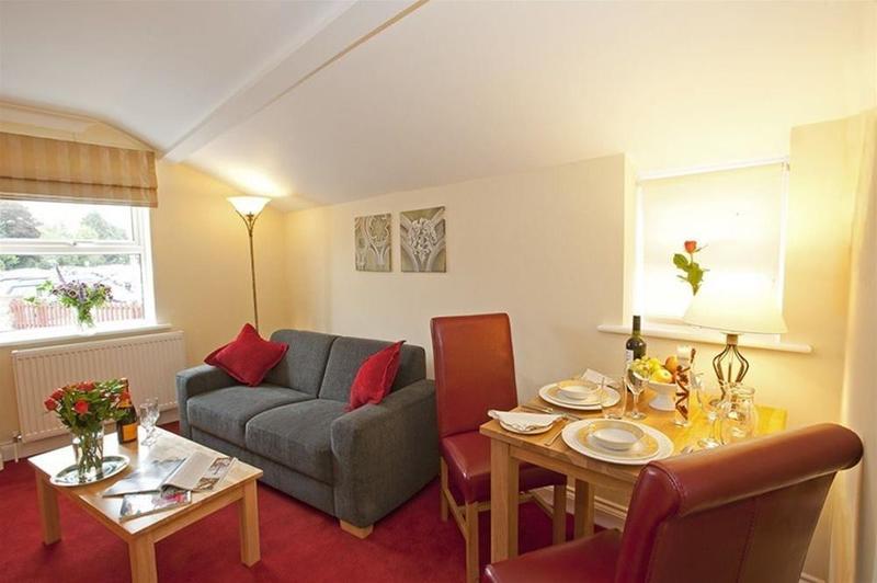 Peartree Serviced Apartments ソールズベリー エクステリア 写真