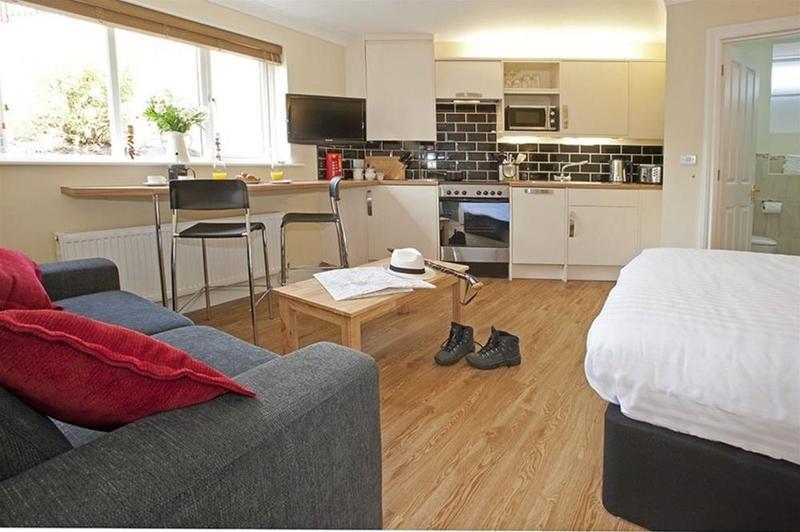 Peartree Serviced Apartments ソールズベリー エクステリア 写真