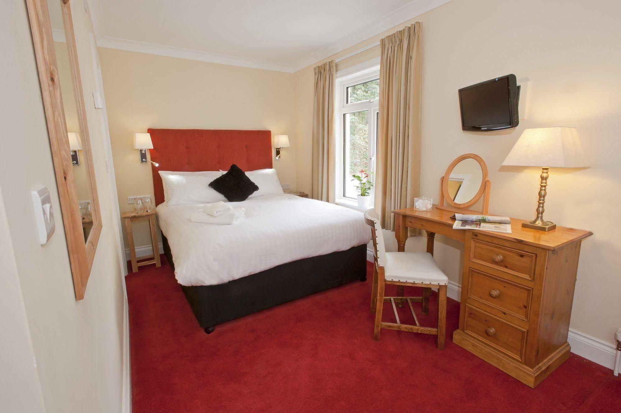 Peartree Serviced Apartments ソールズベリー エクステリア 写真