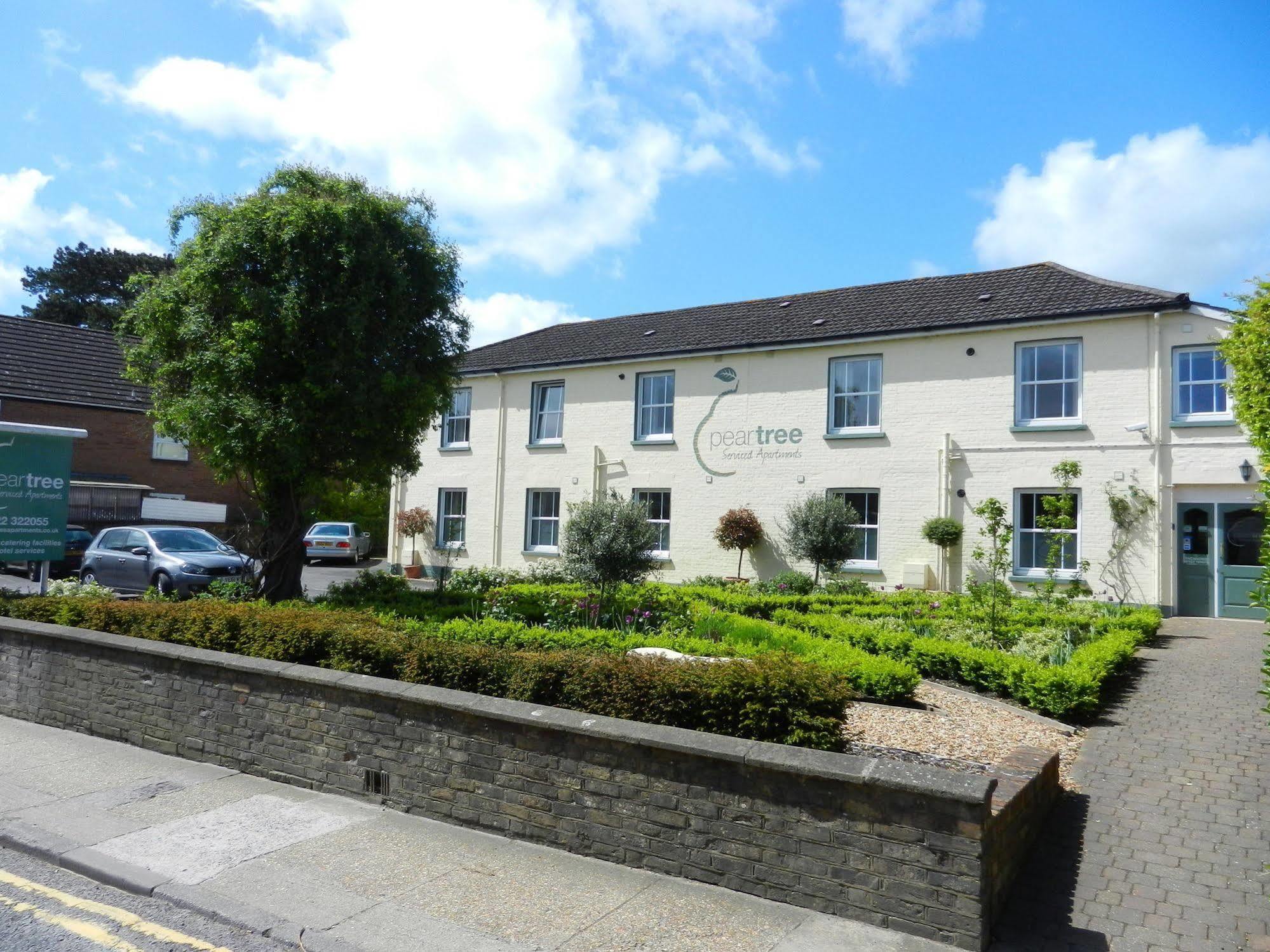 Peartree Serviced Apartments ソールズベリー エクステリア 写真