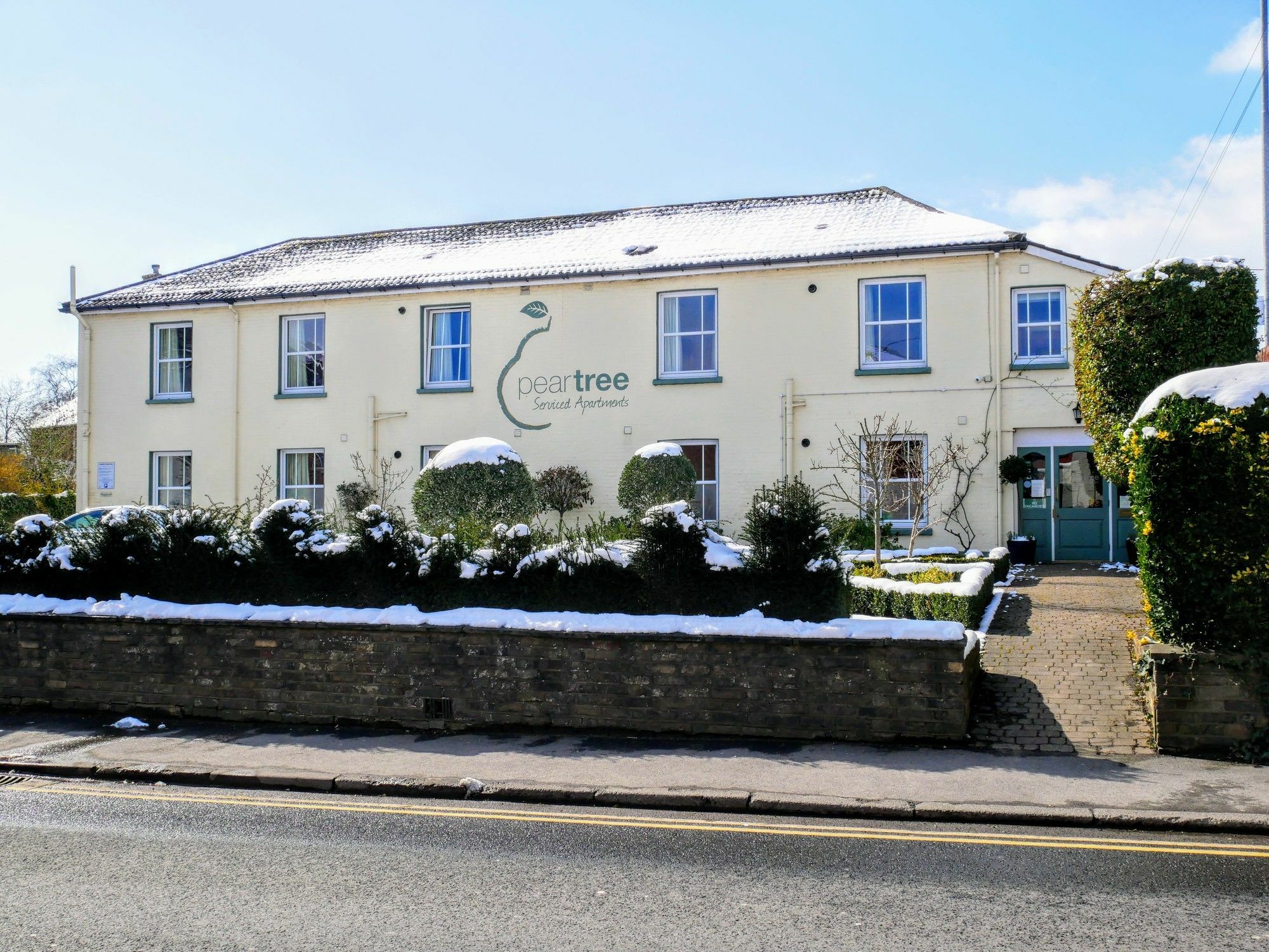 Peartree Serviced Apartments ソールズベリー エクステリア 写真