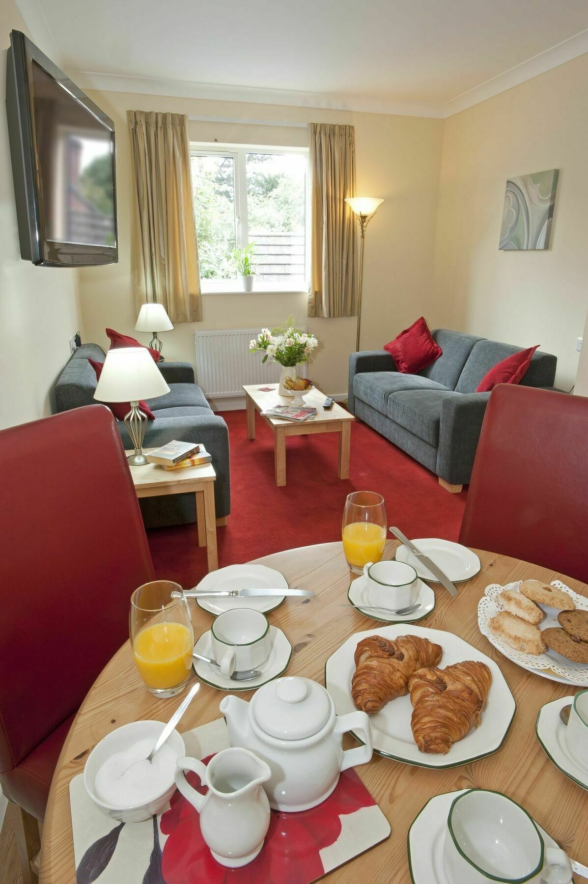 Peartree Serviced Apartments ソールズベリー エクステリア 写真