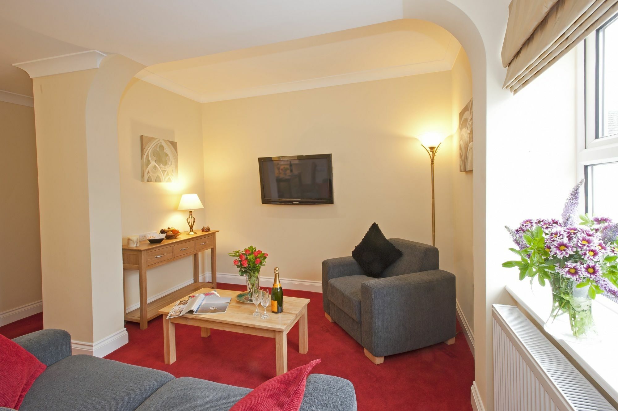 Peartree Serviced Apartments ソールズベリー エクステリア 写真